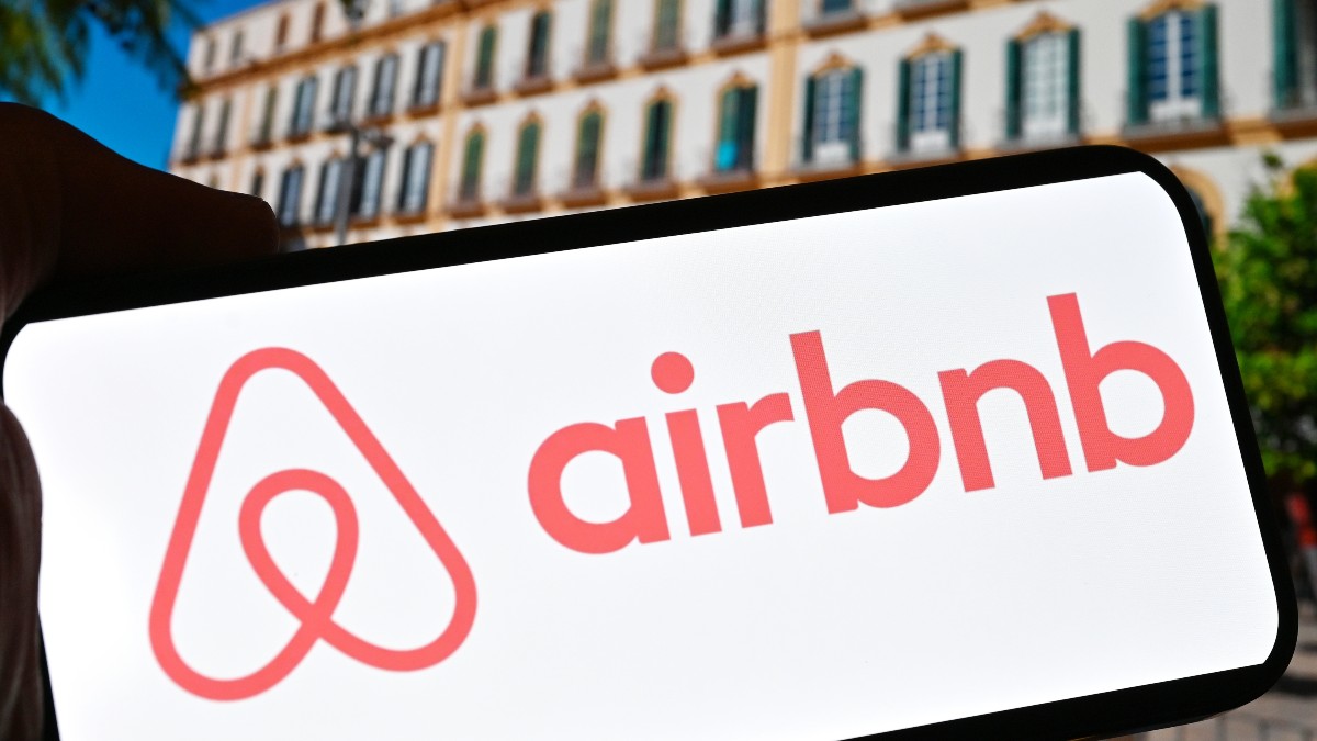 Airbnb scam California